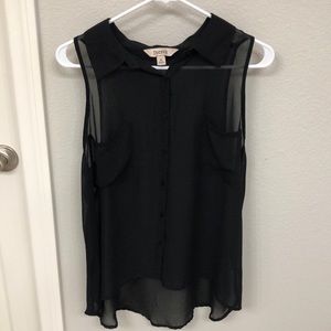 Girl’s sleeveless top